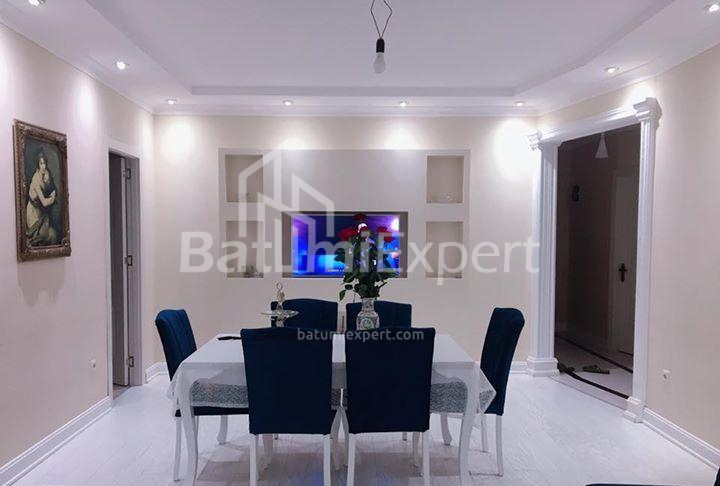 آپارتمان 86 متر مربع - الکساندرا پوشکین, Batumi, گرجستان