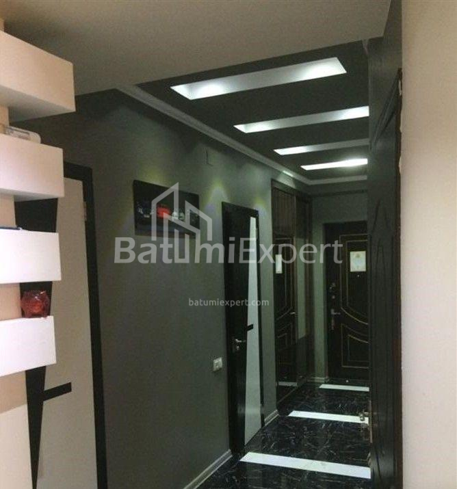 آپارتمان 107 متر مربع - کلانتر خیمشیاشویلی, Batumi, گرجستان