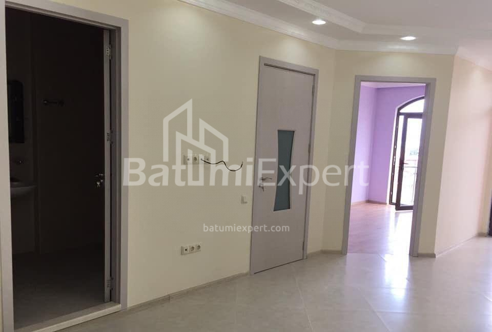 آپارتمان 73 متر مربع - ایلیا چاوچاوادزه, Batumi, گرجستان
