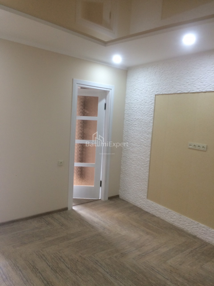 آپارتمان 47 متر مربع - یوسف کوبالادزه, Batumi, گرجستان