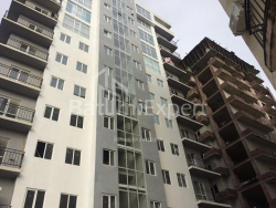 آپارتمان 1-комн 67.5 m² - پترا باگریونی, Batumi