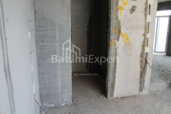 شی در حال ساخت 55.8 متر مربع - لخ و ماریا کاچینسکی, Batumi, گرجستان