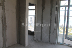 شی در حال ساخت 55.8 متر مربع - لخ و ماریا کاچینسکی, Batumi, گرجستان