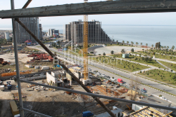 شی در حال ساخت 55.8 متر مربع - لخ و ماریا کاچینسکی, Batumi, گرجستان