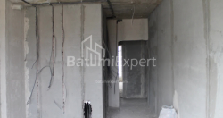 شی در حال ساخت 34.8 متر مربع - لخ و ماریا کاچینسکی, Batumi, گرجستان