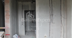شی در حال ساخت 30.7 متر مربع - لخ و ماریا کاچینسکی, Batumi, گرجستان