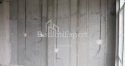 شی در حال ساخت 55.8 متر مربع - لخ و ماریا کاچینسکی, Batumi, گرجستان