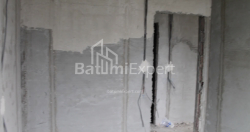 شی در حال ساخت 55.8 متر مربع - لخ و ماریا کاچینسکی, Batumi, گرجستان