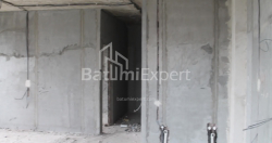 شی در حال ساخت 55.8 متر مربع - لخ و ماریا کاچینسکی, Batumi, گرجستان