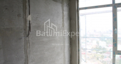 شی در حال ساخت 55.8 متر مربع - لخ و ماریا کاچینسکی, Batumi, گرجستان