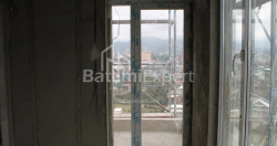 شی در حال ساخت 74.8 متر مربع - لخ و ماریا کاچینسکی, Batumi, گرجستان