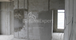 شی در حال ساخت 74.8 متر مربع - لخ و ماریا کاچینسکی, Batumi, گرجستان