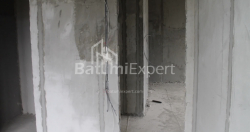شی در حال ساخت 74.8 متر مربع - لخ و ماریا کاچینسکی, Batumi, گرجستان