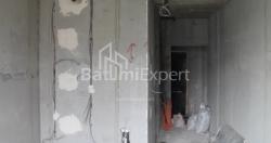 شی در حال ساخت 35.1 متر مربع - لخ و ماریا کاچینسکی, باتومی, گرجستان