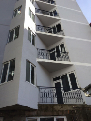 آپارتمان 1-комн 75 m² - لوکی آساتیانی, Batumi