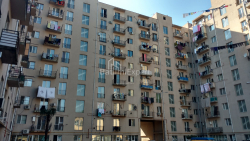 آپارتمان 1-комн 60 m² - پترا باگریونی, Batumi