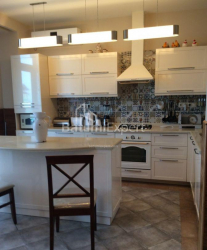 آپارتمان 3-комн 143 m² - کلانتر خیمشیاشویلی, Batumi