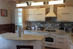 آپارتمان 3-комн 143 m² - کلانتر خیمشیاشویلی, Batumi