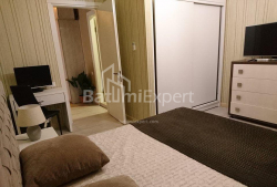 آپارتمان 3-комн 90 m² - نیکو پیروسمانی, Batumi