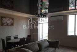 آپارتمان 4-комн 112 m² - کلانتر خیمشیاشویلی, Batumi