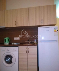 آپارتمان 1-комн 33 m² - کلانتر خیمشیاشویلی, Batumi