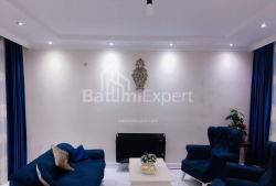آپارتمان 86 متر مربع - الکساندرا پوشکین, Batumi, گرجستان