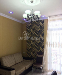 آپارتمان 3-комн 43 m² - کلانتر خیمشیاشویلی, Batumi