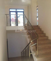 آپارتمان 2-комн 45 m² - زورابا گورگیلادزه, Batumi