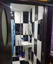 آپارتمان 3-комн 60 m² - زورابا گورگیلادزه, Batumi