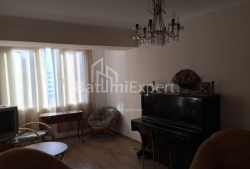 آپارتمان 2-комн 68 m² - زورابا گورگیلادزه, Batumi