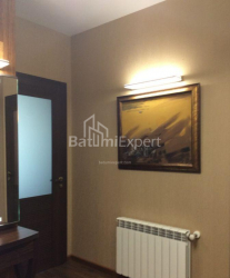 آپارتمان 3-комн 143 m² - کلانتر خیمشیاشویلی, Batumi