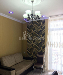 آپارتمان 3-комн 43 m² - کلانتر خیمشیاشویلی, Batumi