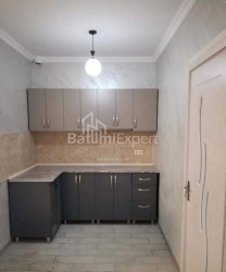 آپارتمان 3-комн 48 m² - پترا باگریونی, Batumi