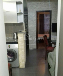 آپارتمان 2-комн 55 m² - کلانتر خیمشیاشویلی, Batumi