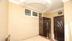 آپارتمان 3-комн 53 m² - پترا باگریونی, Batumi