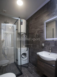 آپارتمان 1-комн 33 m² - کلانتر خیمشیاشویلی, Batumi
