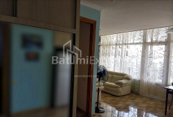 آپارتمان 3-комн 55 m² - کلانتر خیمشیاشویلی, Batumi