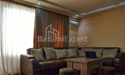 آپارتمان 3-комн 65 m² - کلانتر خیمشیاشویلی, Batumi