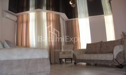 آپارتمان 80 متر مربع - زورابا گورگیلادزه, Batumi, گرجستان