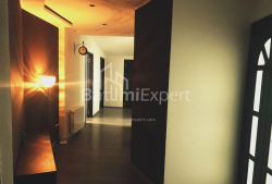 آپارتمان 5-комн 143 m² - یوسف کوبالادزه, Batumi