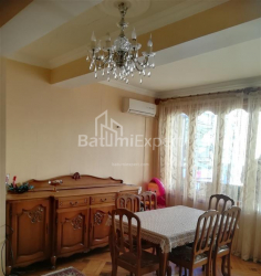 آپارتمان 3-комн 90 m² - زورابا گورگیلادزه, Batumi