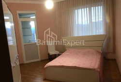 آپارتمان 3-комн 70 m² - زورابا گورگیلادزه, Batumi
