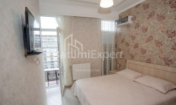 آپارتمان 5-комн 136 m² - زورابا گورگیلادزه, Batumi
