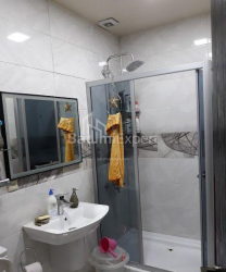 آپارتمان 6-комн 110 m² - ایوان جاواخیشویلی, Batumi