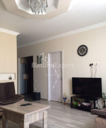 آپارتمان 4-комн 95 m² - کلانتر خیمشیاشویلی, Batumi