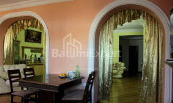 آپارتمان 5-комн 135 m² - یوریوسکایا, Batumi