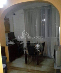 آپارتمان 4-комн 80 m² - پترا ملیکیشویلی, Batumi