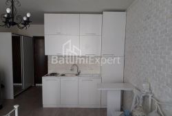 آپارتمان 1-комн 33 m² - کلانتر خیمشیاشویلی, Batumi