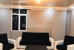 آپارتمان 2-комн 60 m² - نیکو پیروسمانی, Batumi