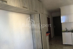 آپارتمان 1-комн 27 m² - کلانتر خیمشیاشویلی, Batumi